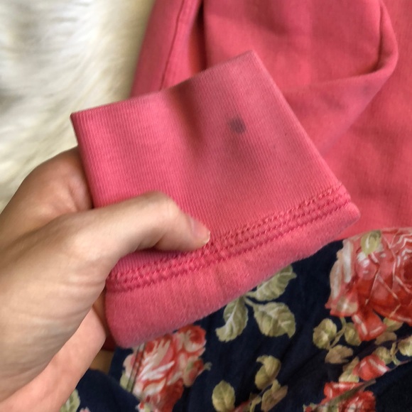 Pink Hollister Hoodie - Picture 4 of 8